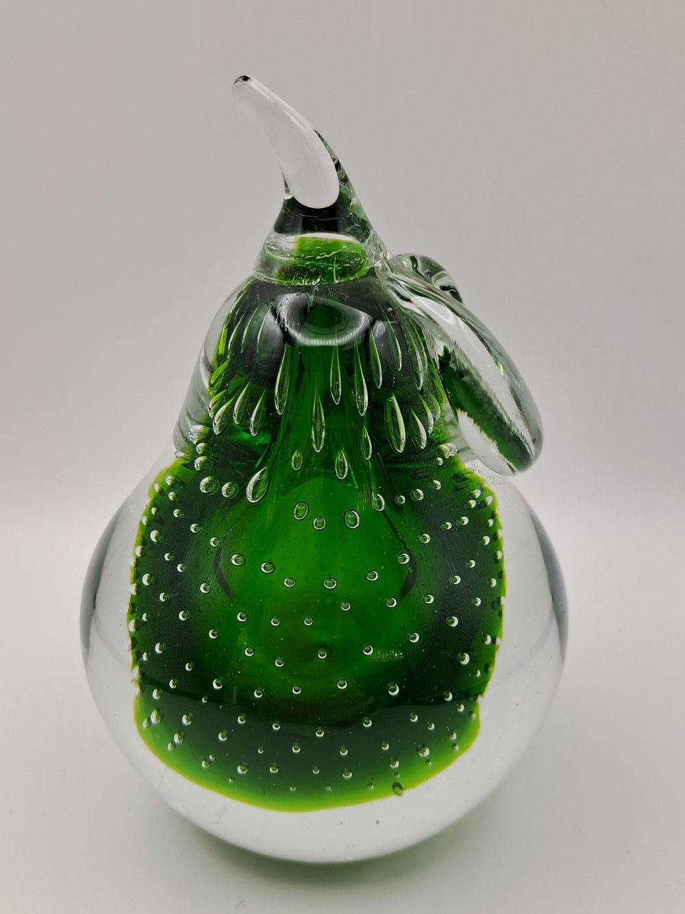 Vtg Murano Style Green Art Glass Pear Paperweight Controlled Bubble Bullicante